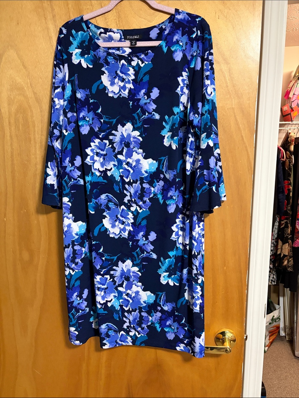 Roz & Ali Dark Blue Floral Long-Sleeve Shift Dress